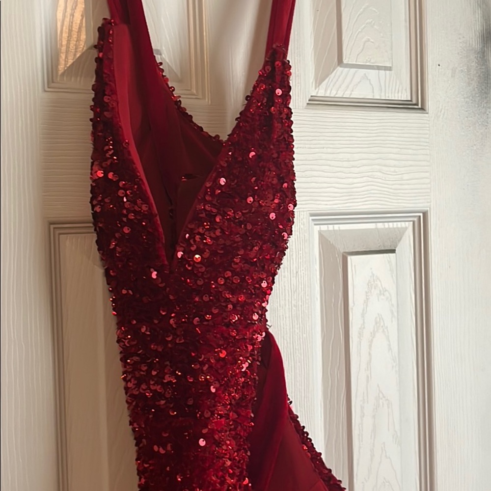 Beautiful red Mermaid prom dress